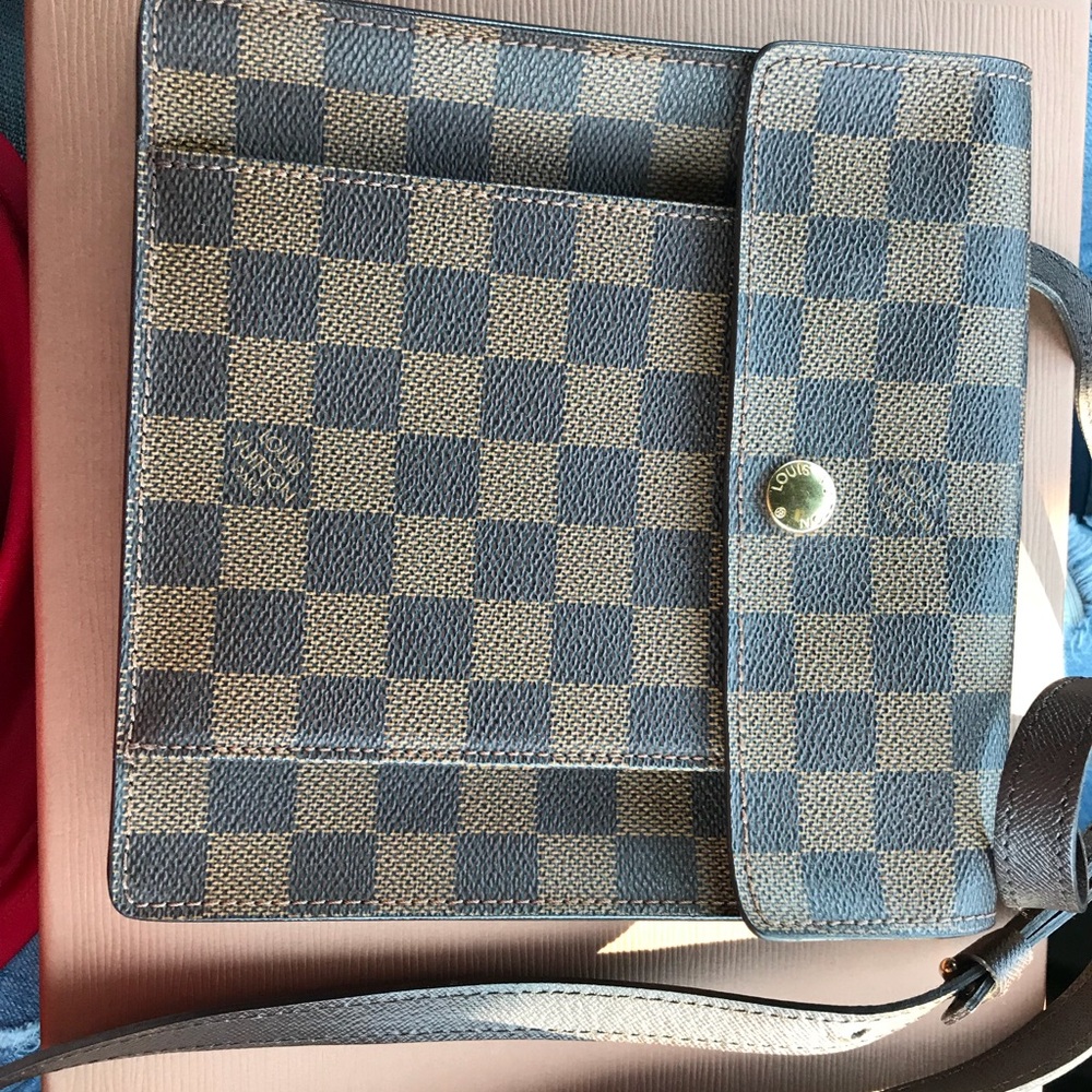 Louis Vuitton crossbody